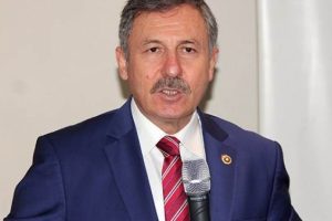 "Selahattin Demirtaş seni cezaevleri bekliyor"