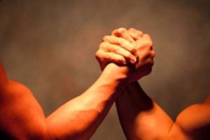 Bursa Uludağ &Uuml;niversiteli gen&ccedil;ler d&uuml;nyanın bileğini b&uuml;kt&uuml;!