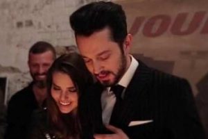 Aslı Enver'den duygulandıran Murat Boz paylaşımı...