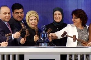 Borsa İstanbul'da gong kadın erkek eşitliği i&ccedil;in &ccedil;aldı