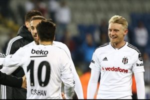 Beşiktaş'ta ceza sınırında olan isimler, m&uuml;cadeleyi kart g&ouml;rmeden tamamladı