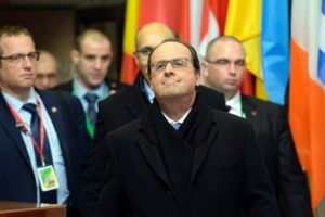 Fransa Cumhurbaşkanı Hollande: Vizesiz seyahat i&ccedil;in 72 kriter var