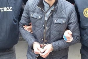Malatya'da ter&ouml;r operasyonu: 10 g&ouml;zaltı