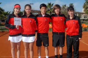 14 Yaş Gelişim Tenis Turnuvası Serik'te başladı
