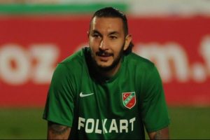 Necati Ateş formayı unuttu