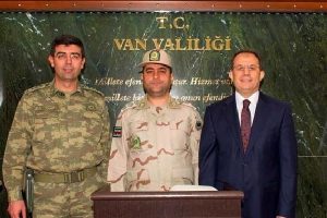 İran heyeti, hudut g&ouml;r&uuml;şmeleri i&ccedil;in Van'a geldi