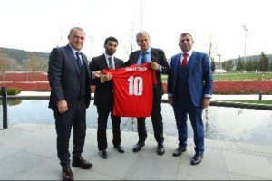 2022 D&uuml;nya Kupası'na ev sahipliği yapacak Katar TFF'yi ziyaret etti
