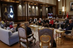 Cumhurbaşkanı kadın rekt&ouml;rleri konuk etti