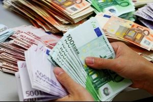 G&uuml;ney Kıbrıs IMF ile anlaşmasını feshetti