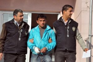 Eşini &ouml;ld&uuml;ren kocaya m&uuml;ebbet hapis cezası