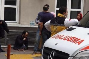 Karısını 50 bı&ccedil;ak darbesiyle &ouml;ld&uuml;ren koca tutuklandı