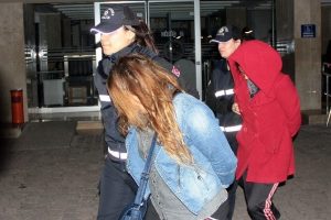 Adana'daki ter&ouml;r operasyonunda 9 tutuklama
