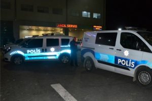 Hastane otoparkında silahlı kavga: 3 yaralı