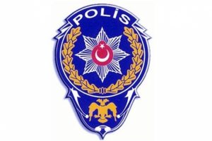Şanlıurfa'da istihbarat saklayan amire ihra&ccedil;