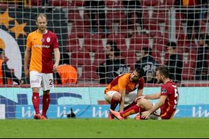 Galatasaray, derbi &ouml;ncesi hoca konusunu karara bağlamak istiyor