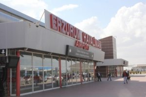Erzurum Havalimanı'nda intihar