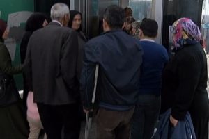 Engelli vatandaş engelli asans&ouml;r&uuml;ne binemedi!