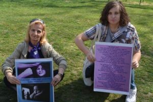 Kadına şiddeti oturma eylemiyle protesto ettiler