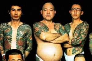 Yakuza'da savaş &ccedil;ıktı!