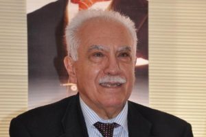 Perin&ccedil;ek: Yeni Anayasa girişiminin esası vatanı b&ouml;lmek