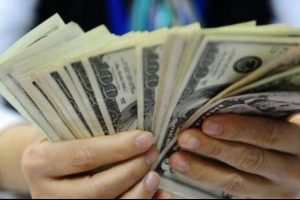 Dolarda r&uuml;zgar bu kez tersine esti