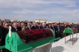 Silahlı kavgada &ouml;len 2 kişi defnedildi