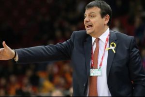 Ergin Ataman'dan y&ouml;netime rest!