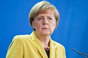 Merkel'e T&uuml;rkiye tepkisi yağıyor