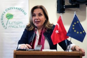 T&uuml;ren&ccedil;: Basında zor d&ouml;nemler de ge&ccedil;ecek