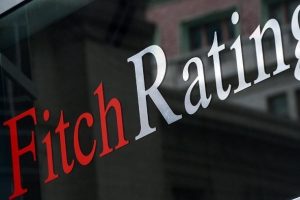 Fitch T&uuml;rkiye i&ccedil;in b&uuml;y&uuml;me beklentisini y&uuml;kseltti