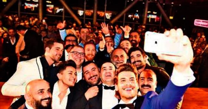 'Cannes'da afişleri asılan biriyle oynadım ben'