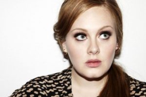 Adele hayranlarına m&uuml;jde verdi