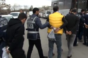 Ankara'da 'masaj salonu' operasyonu: 21 g&ouml;zaltı