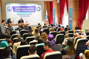 Bursa Yıldırım Belediye Başkanı Edebali'den gen&ccedil;lere &ouml;ğ&uuml;t