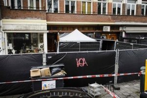 Amsterdam'da nargile kafenin &ouml;n&uuml;nde kesik baş bulundu