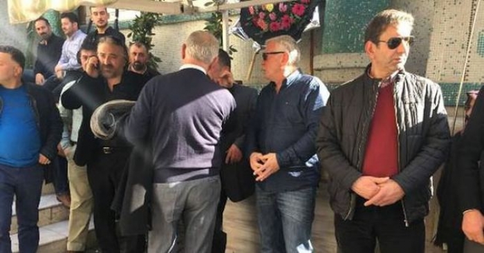 &Uuml;nl&uuml; şarkıcıdan annesine son g&ouml;rev...