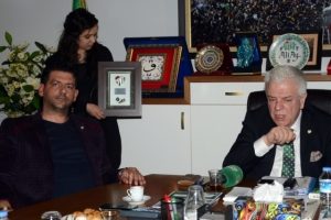 Ahmet Bozdemir, stat kapılarından birini alarak kul&uuml;be destek oldu
