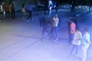 'Omuz atma' cinayetinde 6 polise 'ihmal' soruşturması