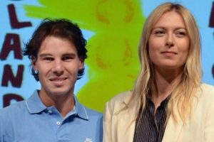 &Uuml;nl&uuml; tenis&ccedil;ilerden Sharapova yorumu