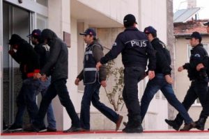 Afyonkarahisar'da ter&ouml;r ş&uuml;phelileri adliyede