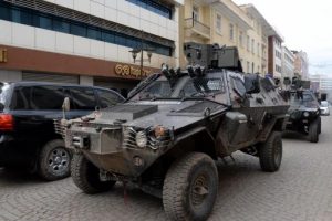Askerler Sur'dan ayrılmaya başladı