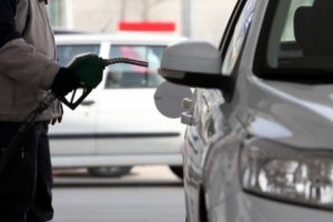 Benzine iki g&uuml;nde 14 kuruş zam!