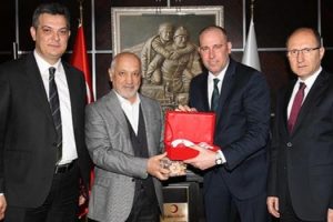 TBF heyetinden T&uuml;rk Kızılayı'na ziyaret