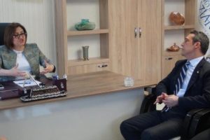 T&Uuml;SİAD heyetinden Fatma Şahin'e ziyaret