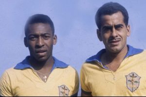 Pele'nin eşyaları a&ccedil;ık artırmada