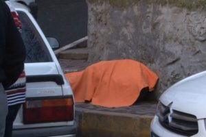 İstanbul'da kaldırımda ceset bulundu