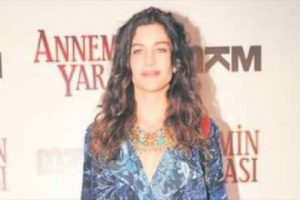 Berrak T&uuml;z&uuml;nata&ccedil;'ın kıymetli hediyesi...