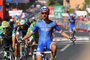 Nacer Bouhanni bu kez kazandı