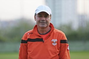 Adanaspor'da başarı "d&uuml;ş&uuml;nce değişimiyle" geldi
