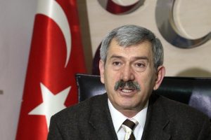 MHP'li &Ccedil;etin: T&uuml;rkiye AB'ye daha fazla para vermeli ve m&uuml;ltecileri Avrupa'ya g&ouml;ndermeli